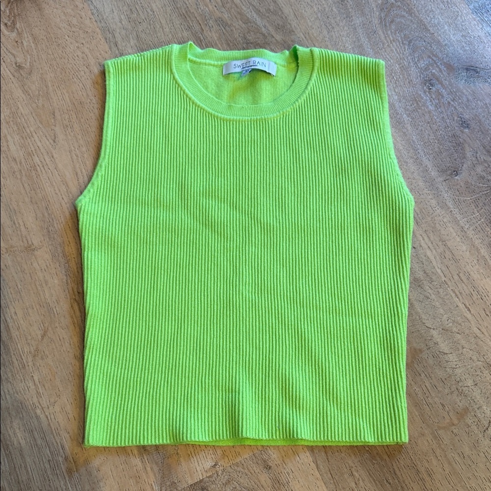 Sweet Rain knit Sleeveless Women’s Top